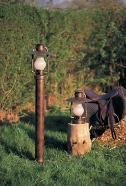 Lampadaire Extérieur En Lampe Tempête Métal Patiné Verre Dépoli