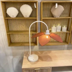 Lampe à Poser Fleur Rouille H58cm -Magasin D'Éclairage Domestique lampe a poser fleur rouille h58cm 3