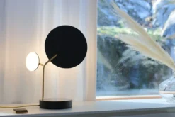 Lampe De Table Dorée Et Noire Ballon -Magasin D'Éclairage Domestique scandinave bois led minimaliste 22120082 4R