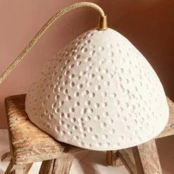 Suspension Domnine Avec Rosace En Porcelaine - Myriam Aït Amar -Magasin D'Éclairage Domestique suspension domnine avec rosace en porcelaine myriam ait amar 2